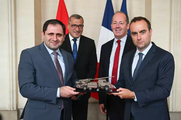 Франция продолжает вооружать Армению