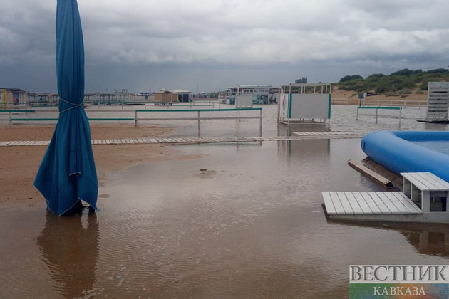 Сочинские спасатели нашли тело пропавшей во время шторма девушки