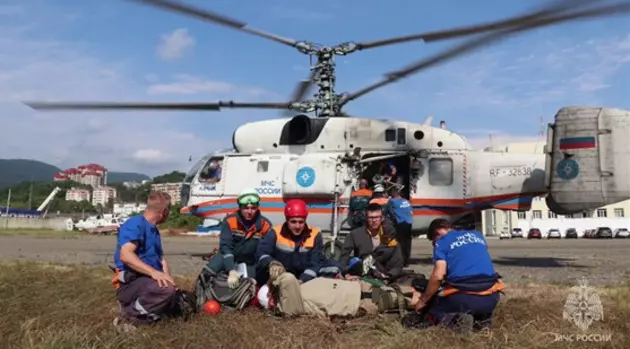 Травмированного пенсионера спустили вертолетом с адыгейских гор
