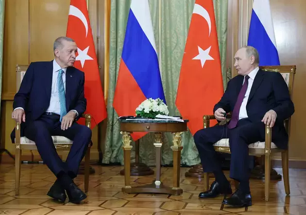Песков: визит Путина в Турцию согласовывается по дипканалам