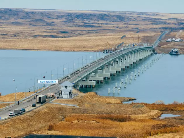 В Казахстане открыли самый длинный мост в стране