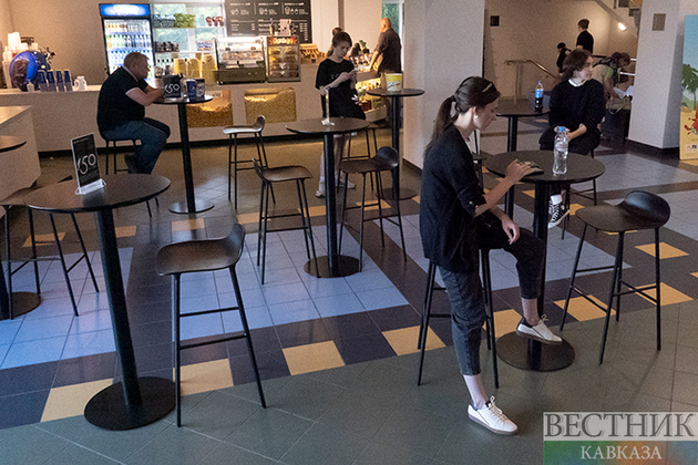 Иностранцы стали реже посещать кафе и рестораны в Армении - ЦБ РА