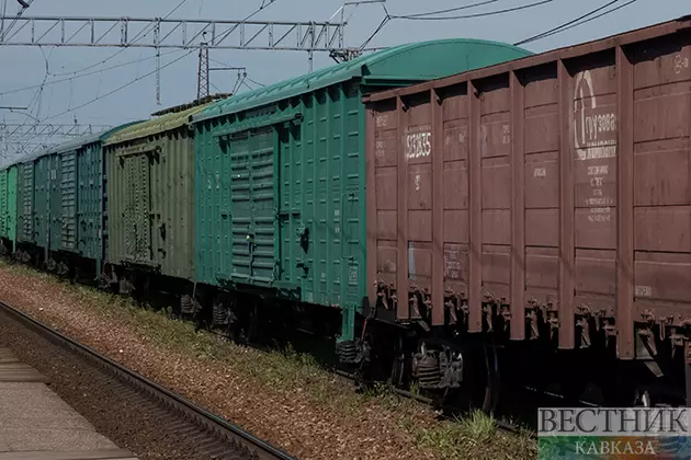 Между Баку и Астраханью планируется запустить регулярный грузовой поезд