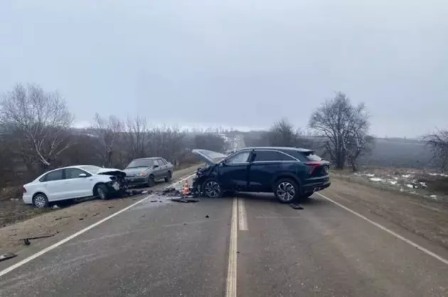 Тройное ДТП на Ставрополье унесло жизнь владельца иномарки