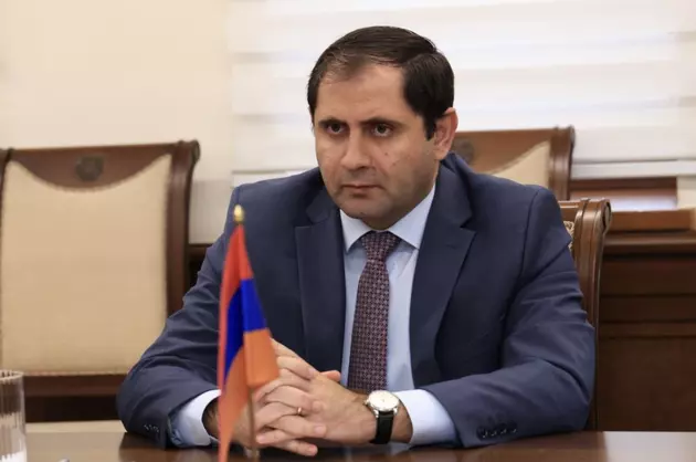 министр обороны Армении Сурен Папикян