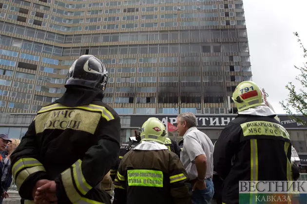 В центре Еревана тушили пожар в гостинице