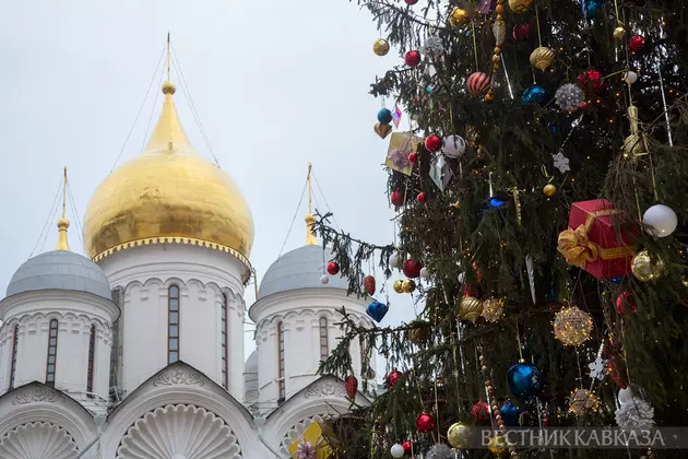 Новогодняя елка на Соборной площади Кремля