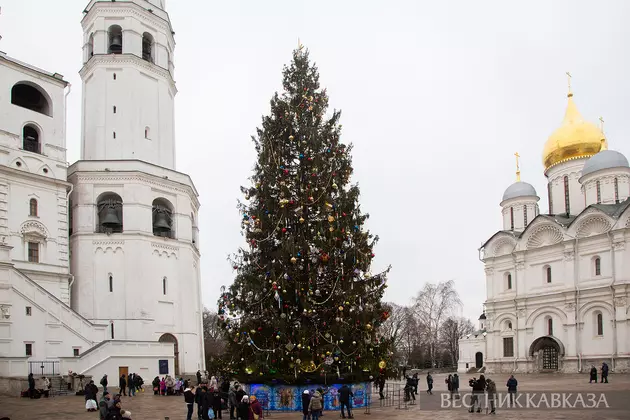 Новогодняя елка на Соборной площади Кремля