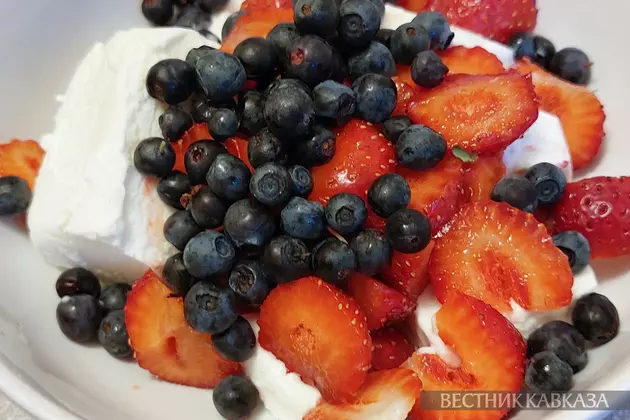 Голубика и клубника