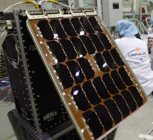 Иран перенес запуск двух новых спутников на начало весны