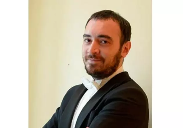 За дирижерским пультом Заурбек Гугкаев