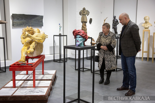 Открытие выставки “Школа Рукав“