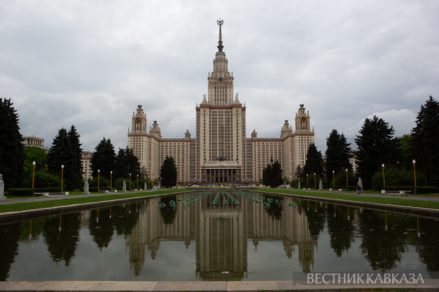 Главное здание МГУ