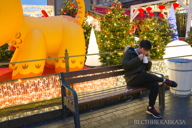 Фестивальная площадка на площади Революции