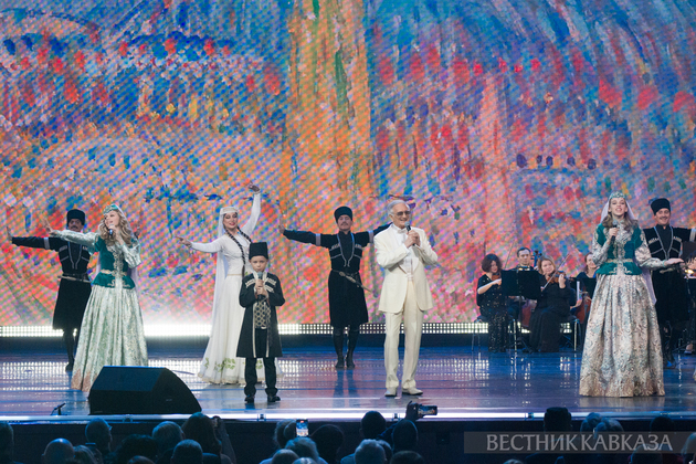 Полад Бюльбюль оглы, Анна Бюльбюль, Бэлла Бюльбюль, Полад Бюльбюль (младший)