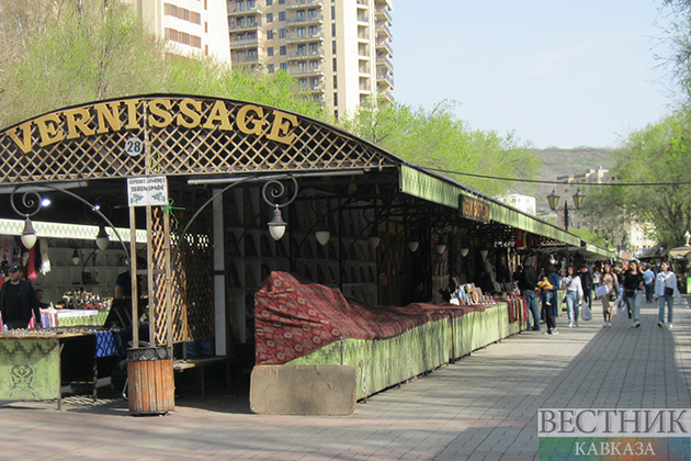 От маринадов до домашних животных: какие товары никогда не покупают армяне?