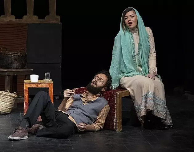 Сцена из спектакля тегеранского театра