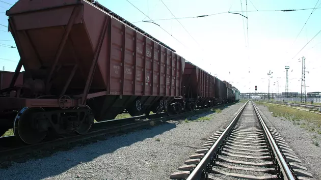 Казахстан временно запретил транспортировку зерновозов из стран Средней Азии