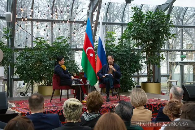 Встреча с послом Азербайджана Рахманом Мустафаевым в павильоне Азербайджан на ВДНХ