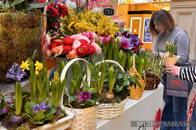 Продажа цветов в ГУМе
