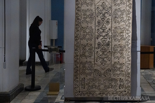 Открытие выставки “Вдохновленные ковром“