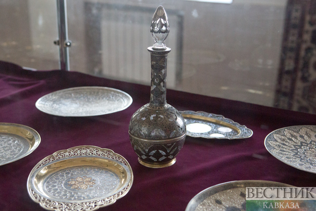 Дагестан выделит 100 млн рублей на восстановление Кубачинского худкомбината