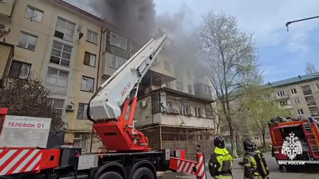 Крупный пожар в жилом доме в Дагестане – эвакуированы десятки человек