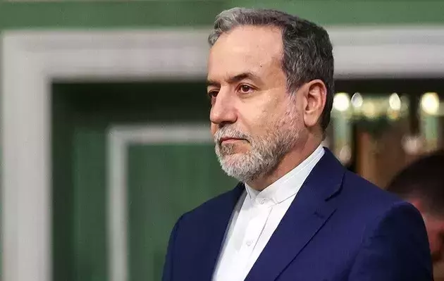 Аракчи и Уиткофф запустят переговоры Ирана и США в Омане