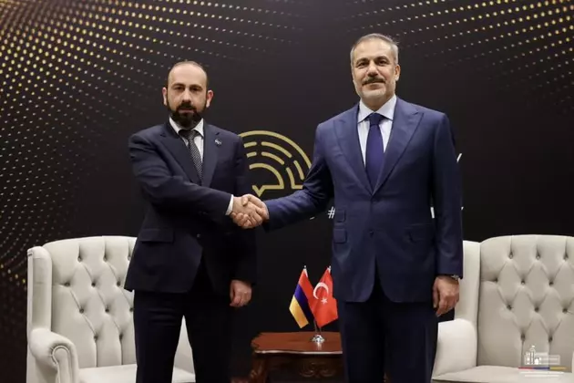 Главы МИД Армении и Турции проводят встречу в Анталье