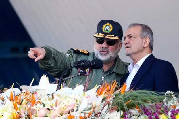 В Тегеране прошел парад ко Дню национальной армии