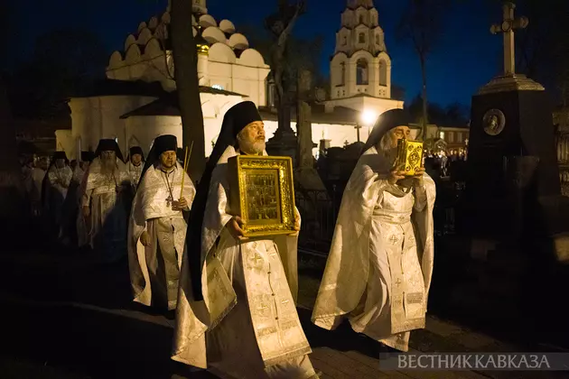 Крестный ход на Пасху в Донском монастыре