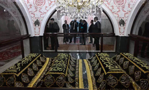 Масуд Пезешкиан посетил мечеть Биби-Эйбат в Баку