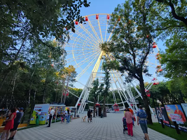 Ессентуки – город рекордов: статуя Христа Спасителя, колесо обозрения и питьевая галерея