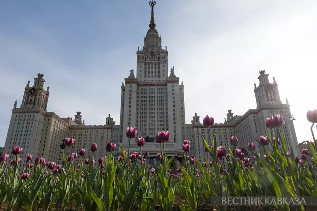 Главное здание МГУ
