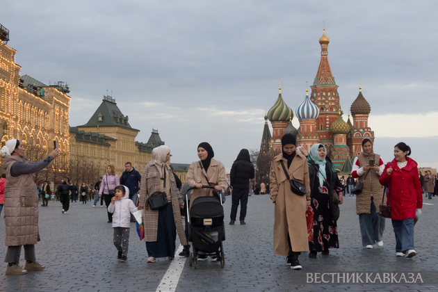 Туристы на Красной площади