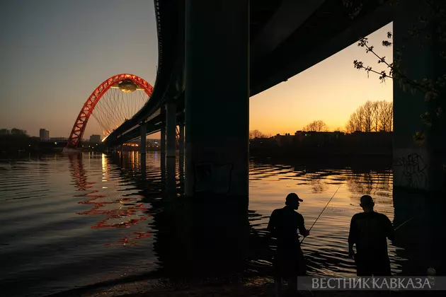 Закат у Живописного моста в Москве