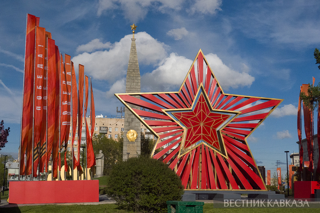 Праздничное оформление ко Дню Победы на площади Дорогомиловской заставы