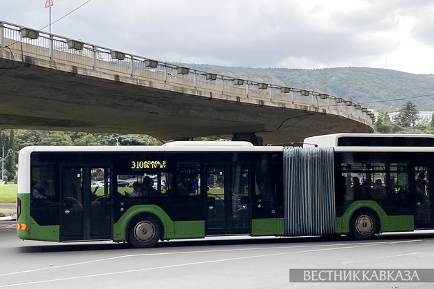 Площадь героев в Тбилиси