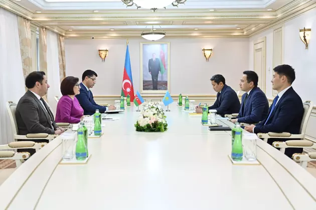 Азербайджан и Казахстан обсудили расширение сотрудничества