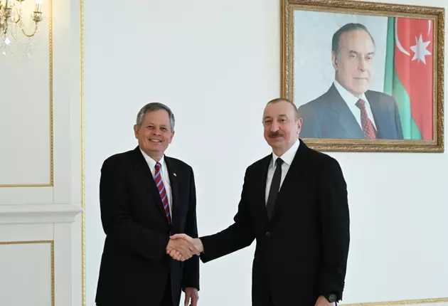 Ильхам Алиев встретился с американским сенатором