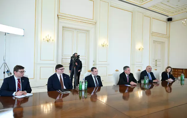 Ильхам Алиев встретился с американским сенатором