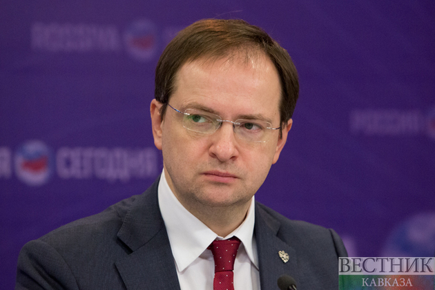 Российская делегация вылетела в Стамбул на переговоры с Украиной