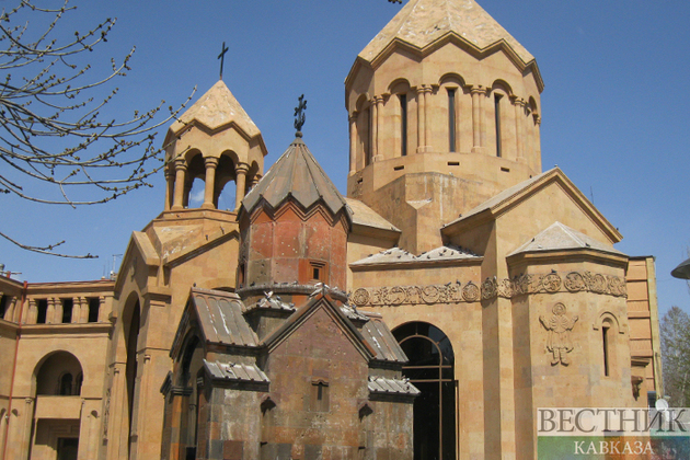 Зачем Пашиняну менять католикоса?