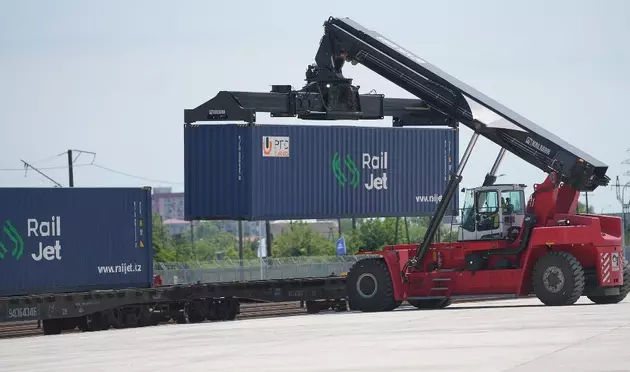 В Поти заработал современный контейнерный терминал