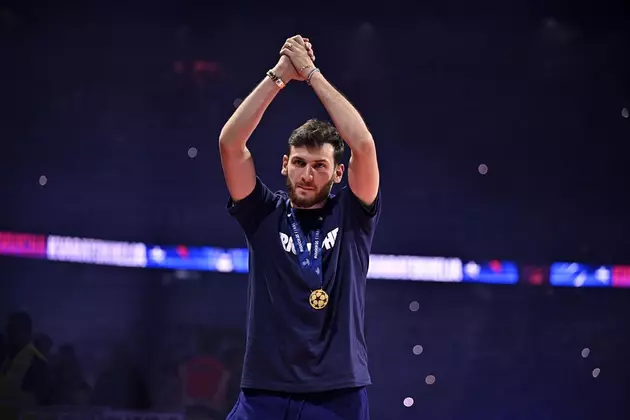 Хвича Кварацхелия стал одним из самых дорогих футболистов мира