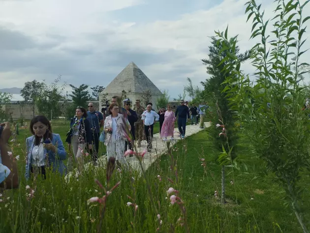 Стартовал визит представителей дипкорпуса в Агдам