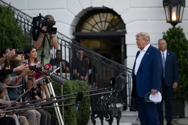 Дональд Трамп перед вылетом в Гаагу