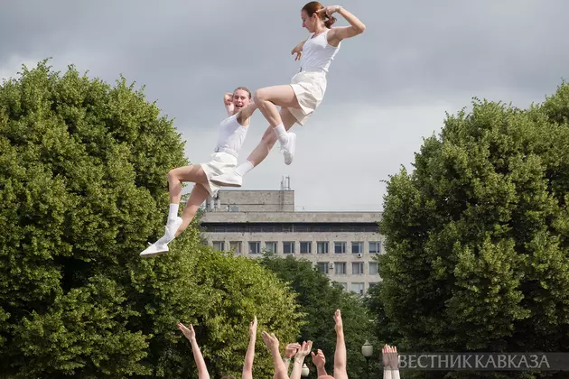Парад физкультурников в рамках фестиваля “Времена и эпохи“