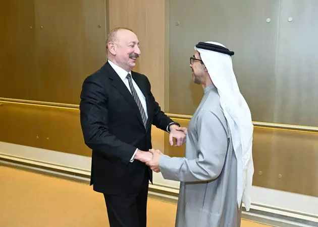 Президент Азербайджана прибыл в Абу-Даби