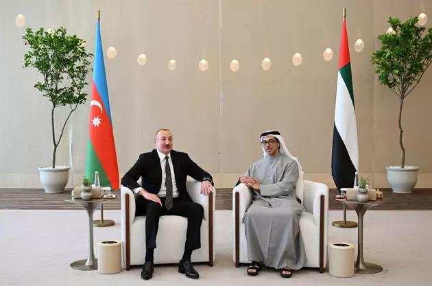 Президент Азербайджана прибыл в Абу-Даби